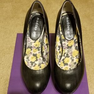 Madden Girl Expoze Black Wedges shoes heels 7.5
